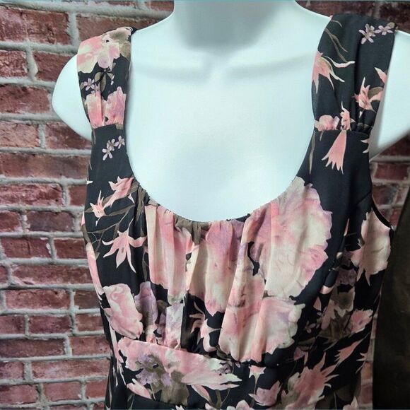Connected Apparel Floral Sheer Overlay Dress Size 10P Pink Black Sleeveless - Picture 7 of 9
